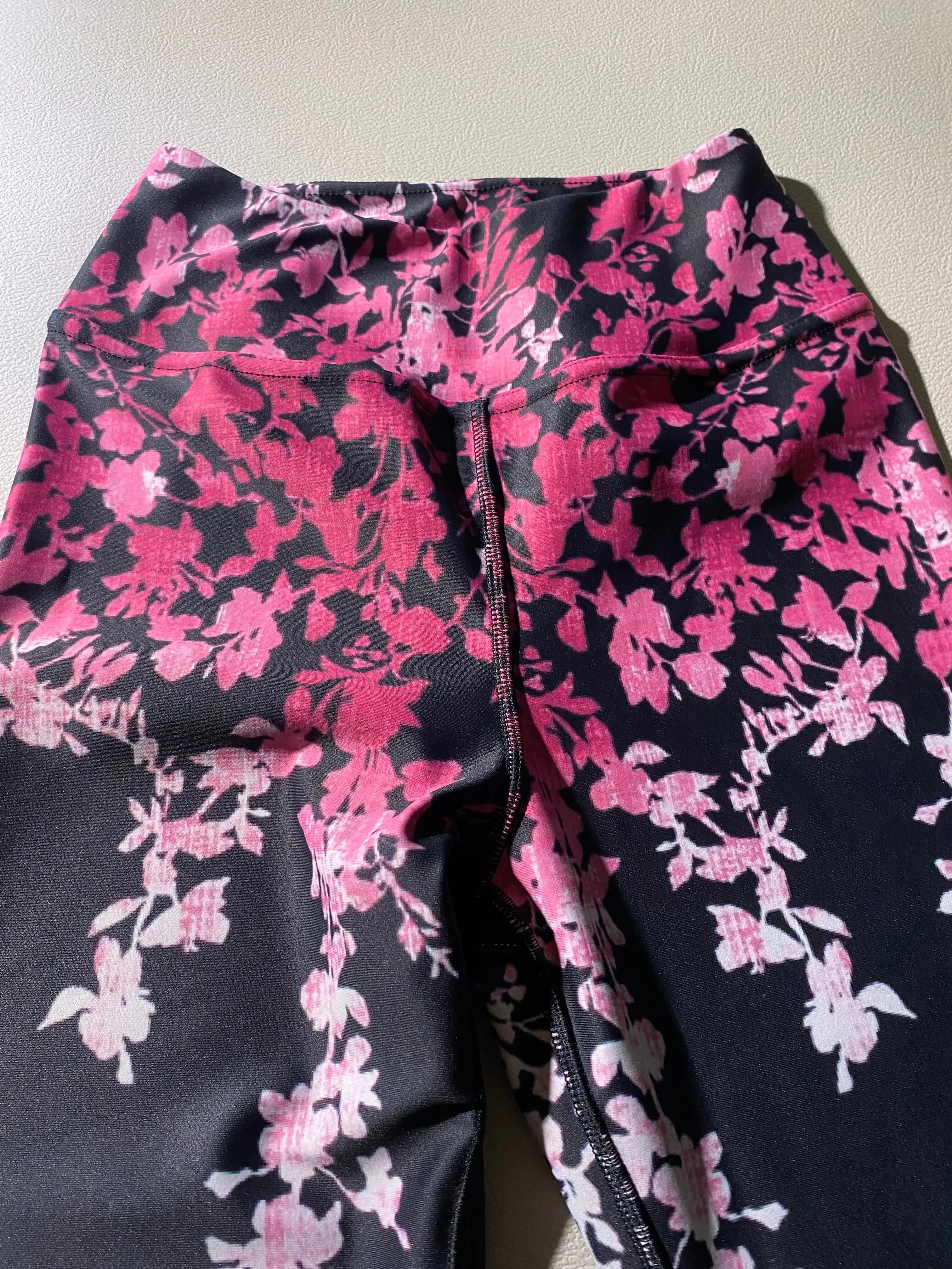 Pink Ombre' Leaves High Waist Pocket Leggings