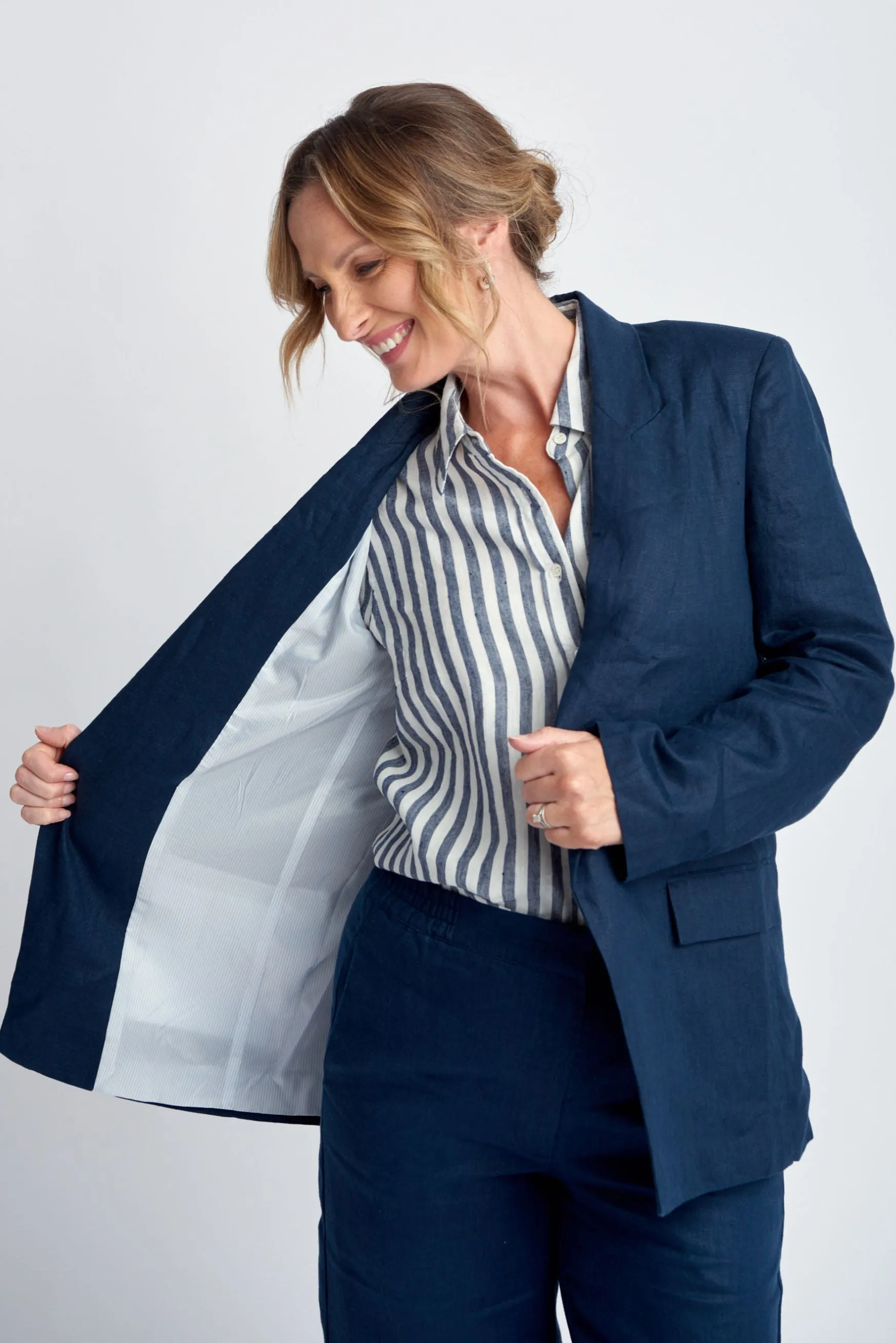 Relaxed Linen Blazer Navy